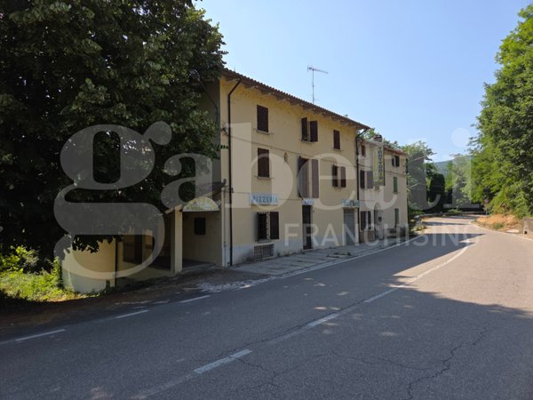 negozio in vendita a Grizzana Morandi