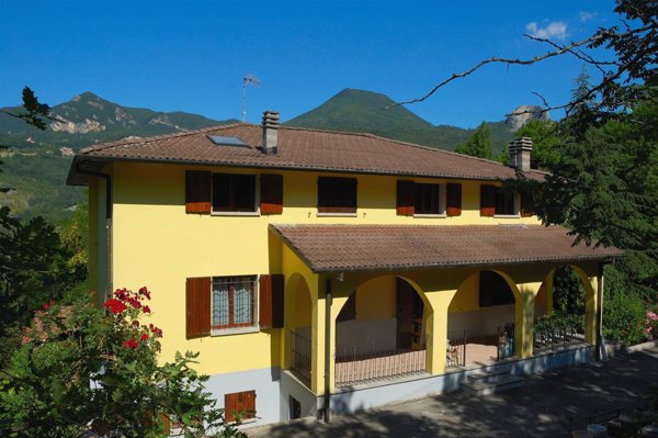 casa indipendente in vendita a Grizzana Morandi in zona Ponte