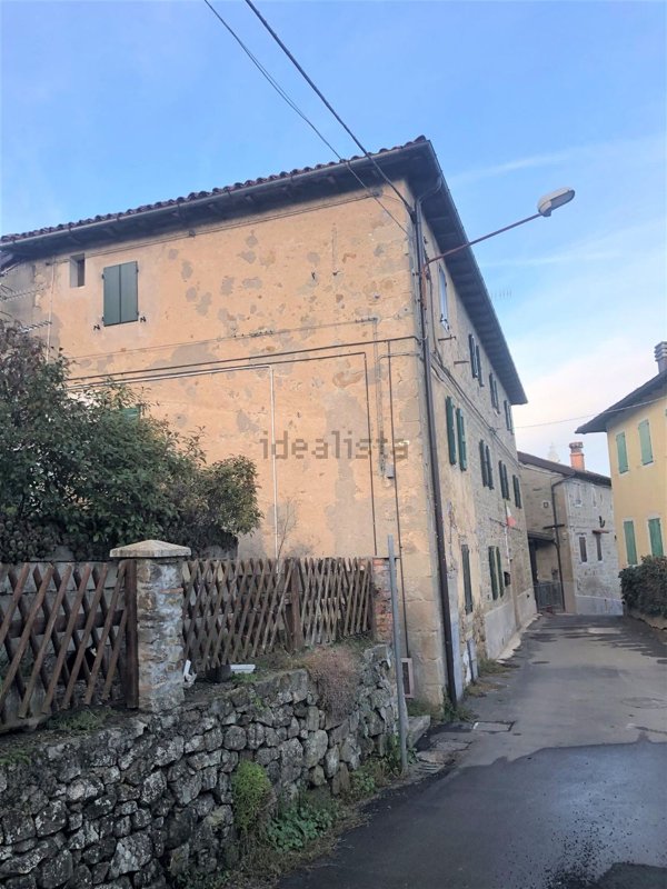 appartamento in vendita a Grizzana Morandi in zona Savignano