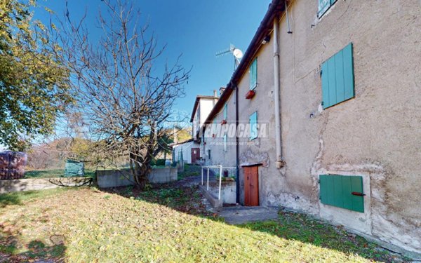 casa indipendente in vendita a Grizzana Morandi in zona Carviano