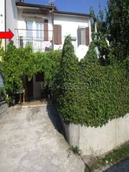 appartamento in vendita a Grizzana Morandi in zona Carviano