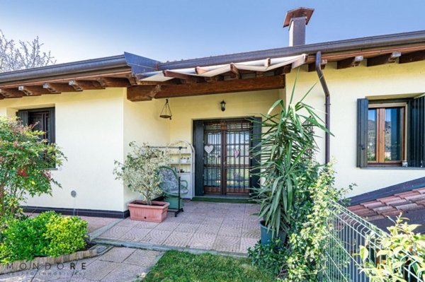 appartamento in vendita a Grizzana Morandi in zona Salvaro.