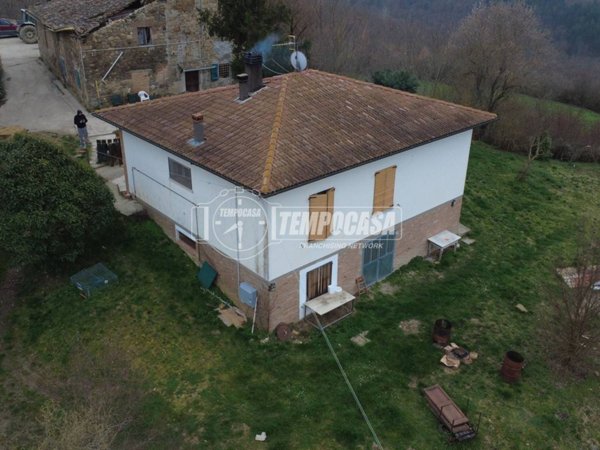 casa indipendente in vendita a Grizzana Morandi in zona Carviano