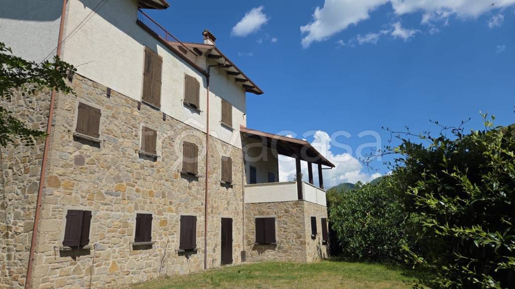 casa indipendente in vendita a Grizzana Morandi in zona Savignano