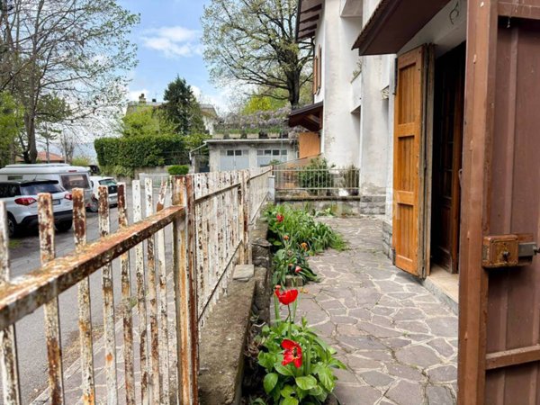appartamento in vendita a Grizzana Morandi in zona Carviano
