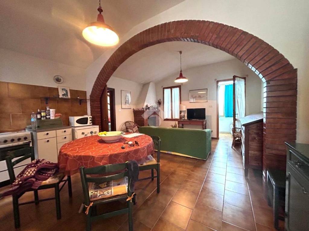appartamento in vendita a Grizzana Morandi in zona Carviano