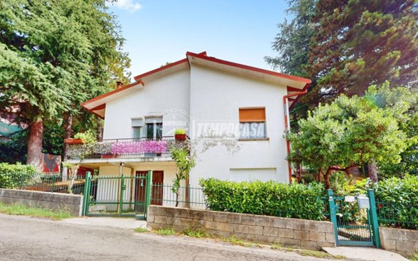 casa indipendente in vendita a Grizzana Morandi in zona Carviano