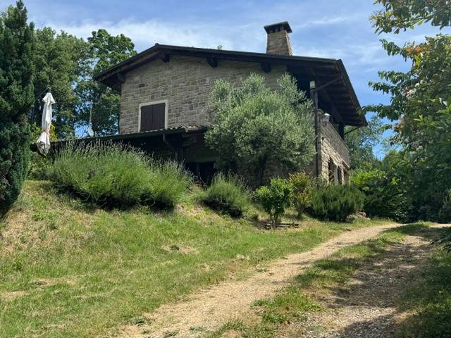 casa indipendente in vendita a Grizzana Morandi in zona Monteacuto Ragazza