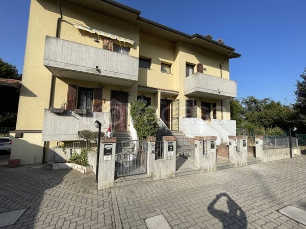 appartamento in vendita ad Imola in zona Zello