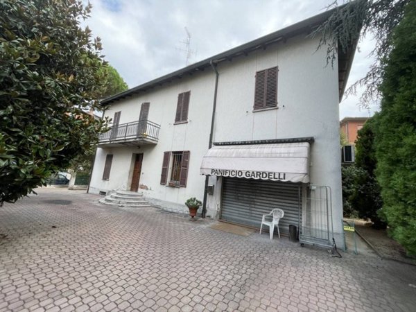 casa indipendente in vendita ad Imola