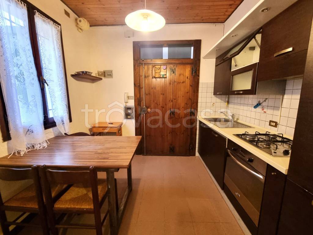 appartamento in vendita ad Imola in zona Sasso Morelli
