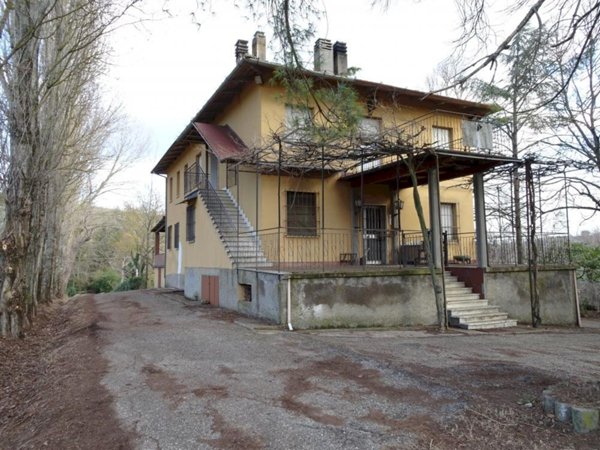 casa indipendente in vendita ad Imola