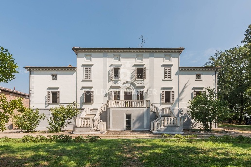 casa indipendente in vendita ad Imola in zona Centro Storico