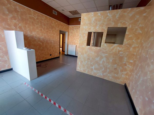 ufficio in vendita ad Imola