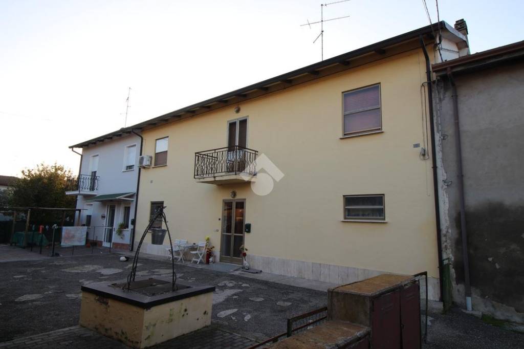 quadrivano in vendita ad Imola in zona Sesto Imolese