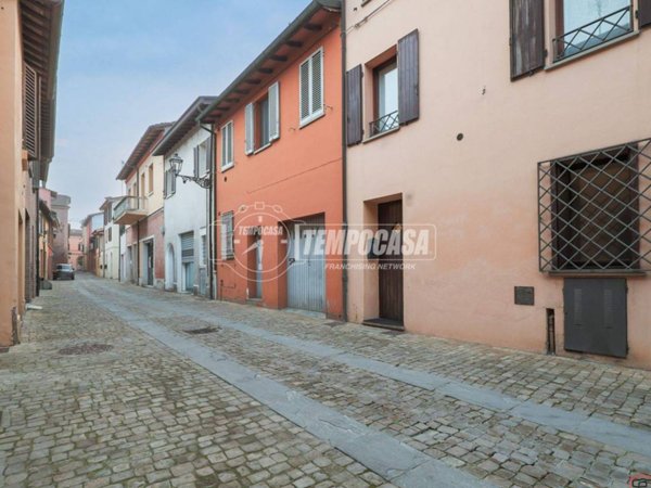 appartamento in vendita ad Imola in zona Centro Storico