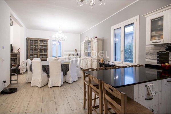 casa indipendente in vendita ad Imola