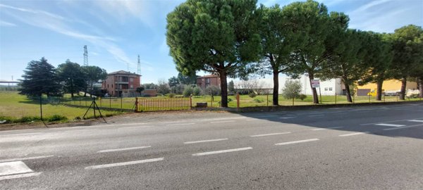 terreno agricolo in vendita ad Imola