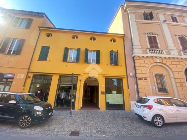 negozio in vendita ad Imola in zona Centro Storico