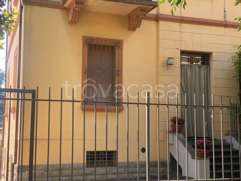 casa indipendente in vendita ad Imola