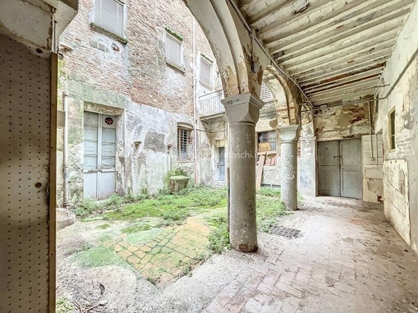 appartamento in vendita ad Imola in zona Centro Storico