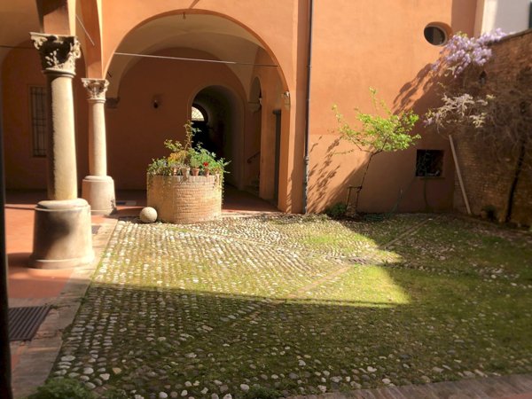 appartamento in vendita ad Imola in zona Centro Storico