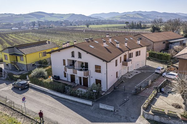 appartamento in vendita ad Imola in zona Fabbrica
