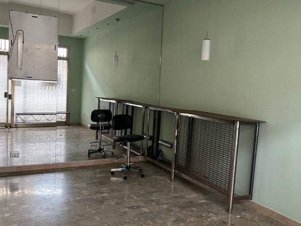 negozio in vendita ad Imola in zona Centro Storico
