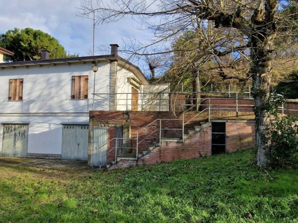 casa indipendente in vendita ad Imola