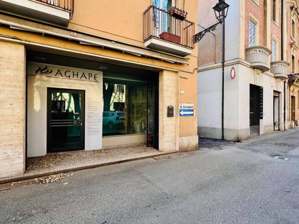 negozio in vendita ad Imola in zona Centro Storico