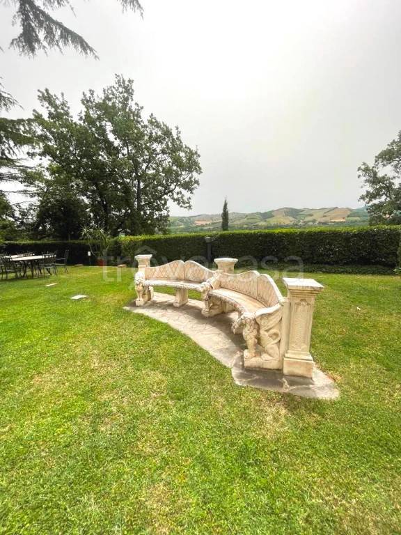 villa in vendita ad Imola in zona Ponticelli