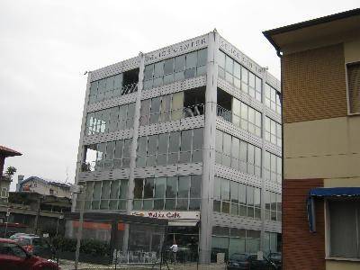 ufficio in vendita ad Imola in zona Area Industriale