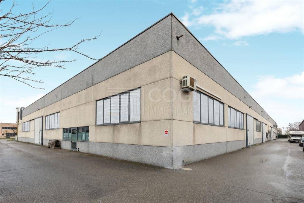 locale commerciale in vendita ad Imola in zona Càsola Canina