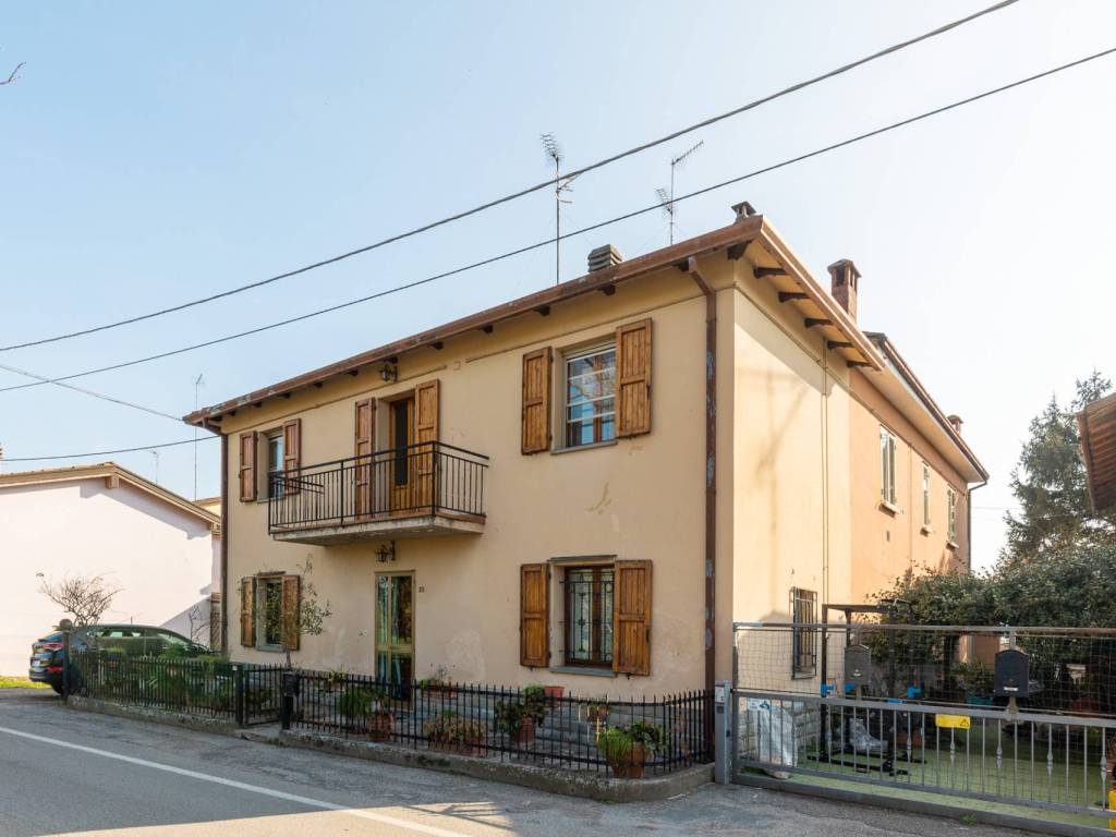 casa indipendente in vendita ad Imola in zona Pedagna