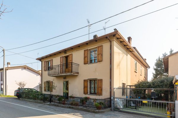 casa indipendente in vendita ad Imola in zona Pedagna