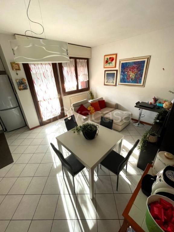appartamento in vendita ad Imola in zona Ponticelli