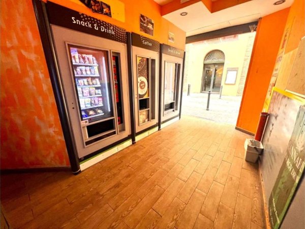 negozio in vendita ad Imola in zona Centro Storico