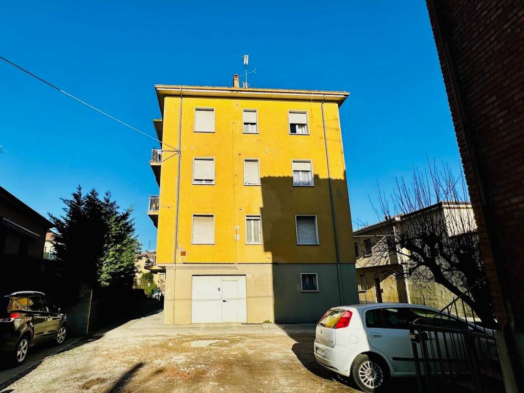 appartamento in vendita ad Imola in zona Centro Storico