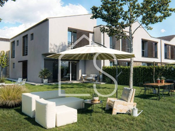 casa indipendente in vendita ad Imola in zona Chiusura