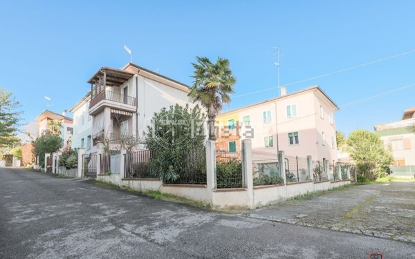 casa indipendente in vendita ad Imola