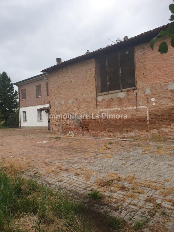 casa indipendente in vendita ad Imola