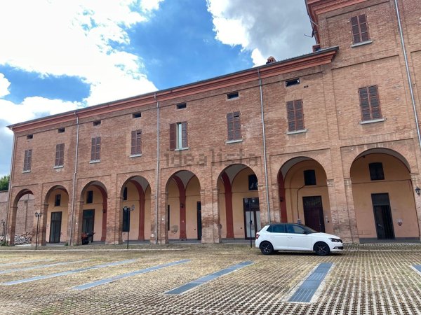 appartamento in vendita ad Imola in zona Centro Storico