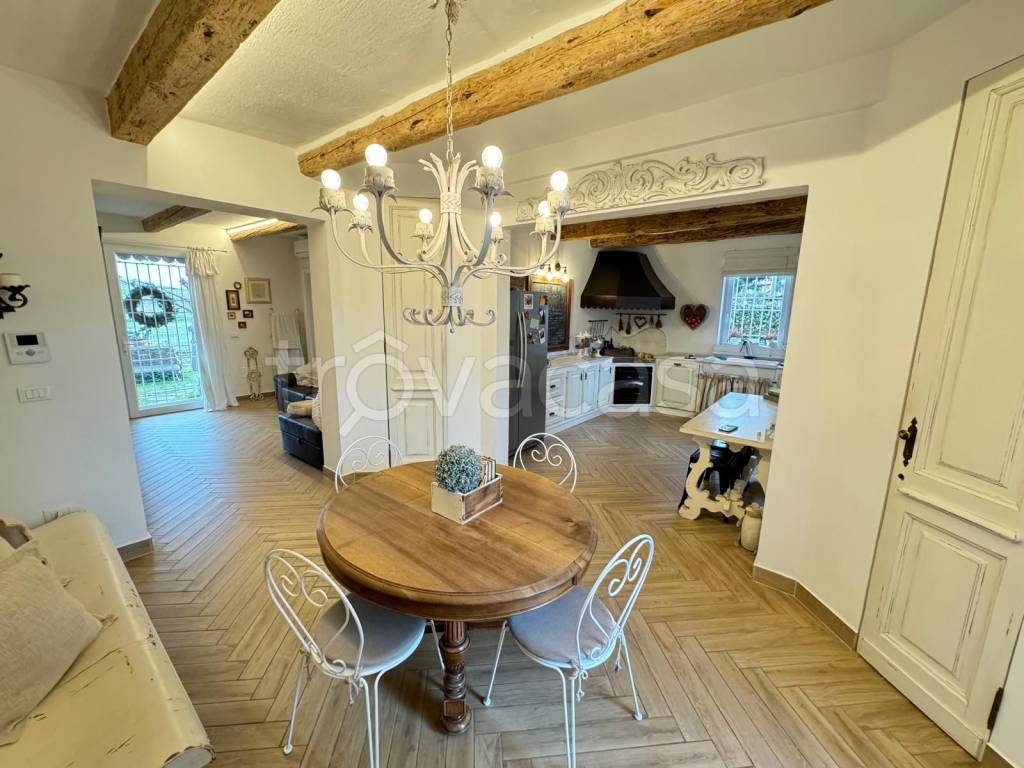casa indipendente in vendita ad Imola
