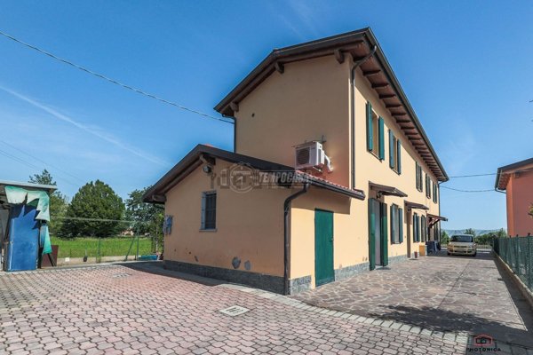 casa indipendente in vendita ad Imola