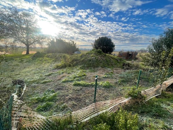 terreno agricolo in vendita ad Imola