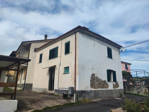 casa indipendente in vendita a Varazze in zona Cantalupo
