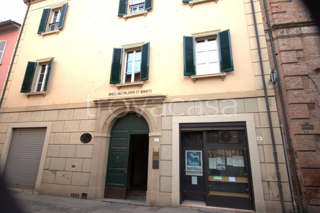 negozio in vendita ad Imola in zona Centro Storico