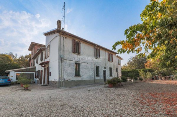 casa indipendente in vendita ad Imola in zona Pedagna