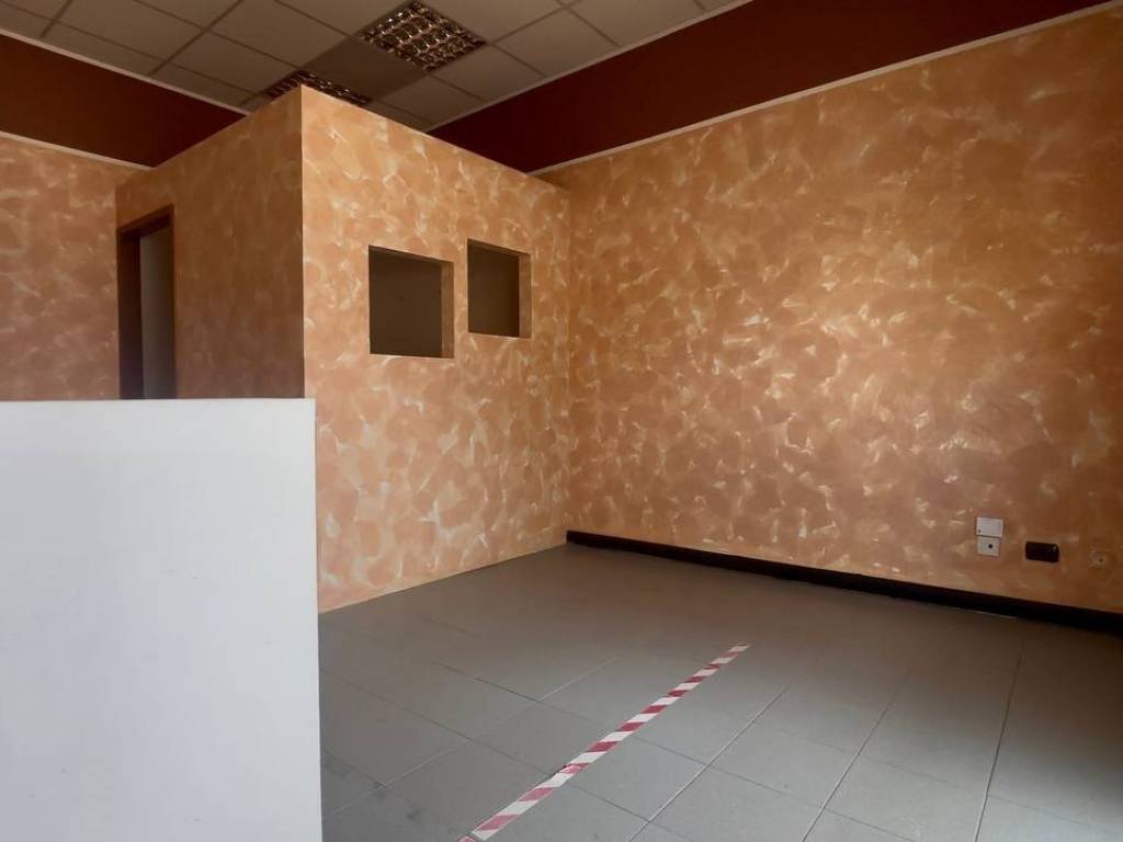 ufficio in vendita ad Imola