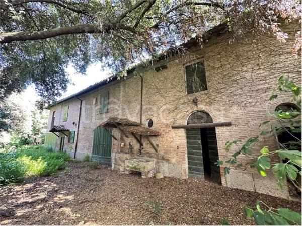 casa indipendente in vendita ad Imola